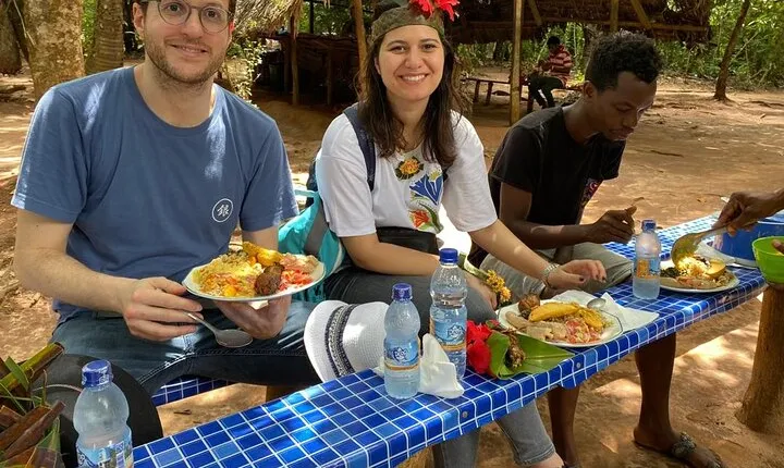 Spice tour and cooking class (local food)