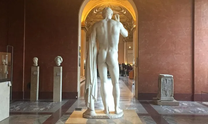 Semi-Private Homoerotic Louvre Tour with Entrance