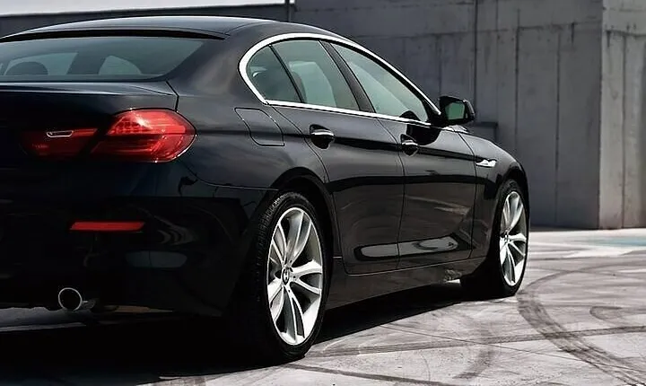 Private One-Way Transfer from Paris to Paris Orly Airport