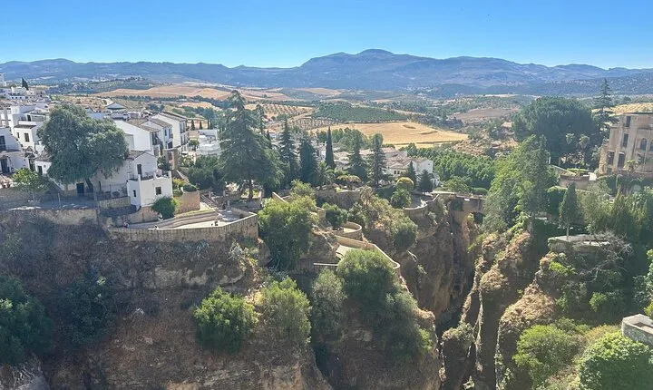 Ronda Tour with Transfers and Tapas, from Marbella and Estepona