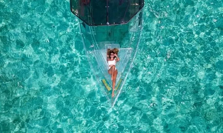 Crystal Boat Tour to San Miguel de Cozumel with Snorkeling