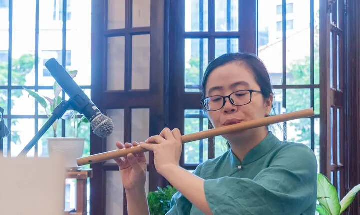 Live Vietnamese Traditional Music (Piano & Bamboo Flute) and Tea