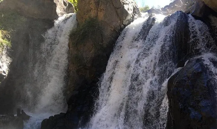 Atlas Mountains and Three Valleys & Waterfalls with Camel ride Guided Day Trip