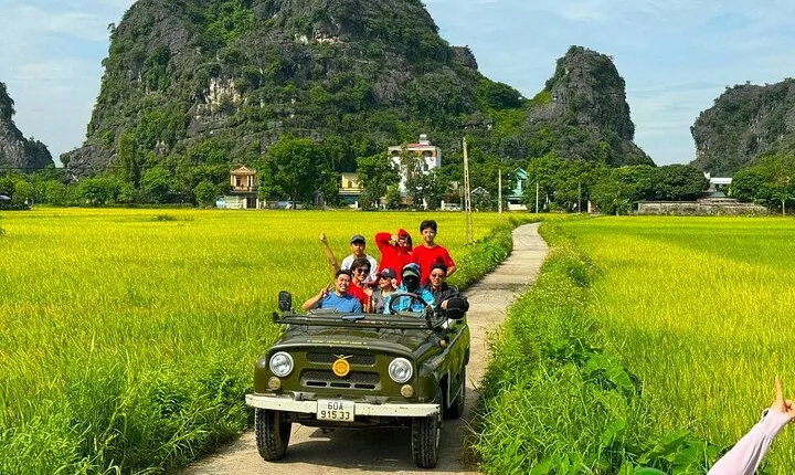 Hanoi: Discover Ninh Binh’s Beauty & Culture by Jeep, Boat Trip