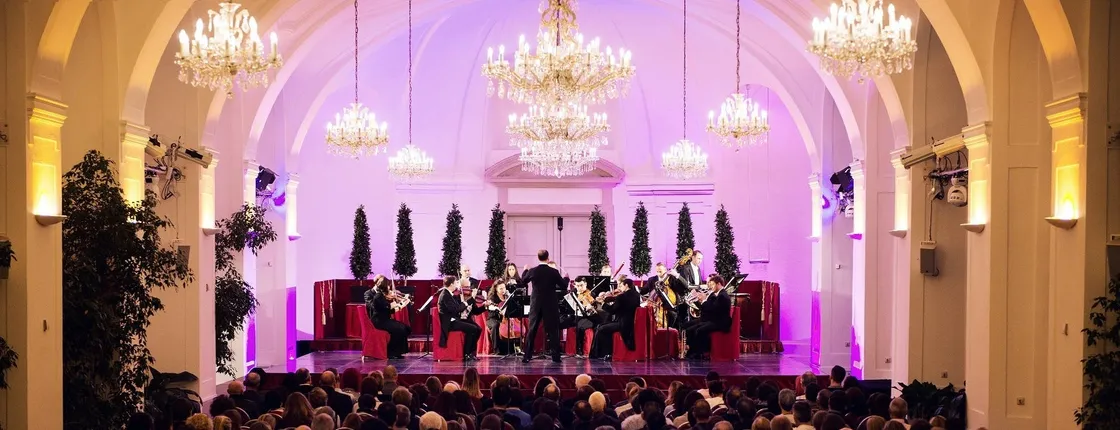 An evening in Schönbrunn: dinner and concert