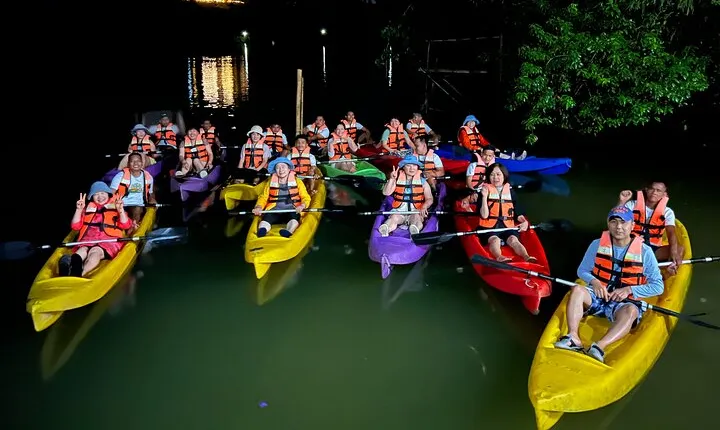 Bohol Firefly Watching by Kayak in Abatan River