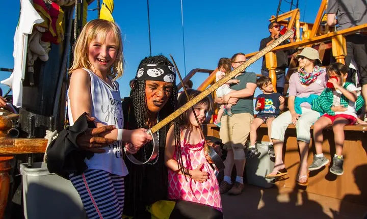 Pirate Ship Snorkel and Lunch Cruise in Los Cabos