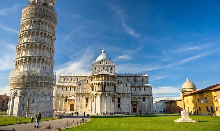 Pisa, Lucca & Tanning Time - Small Group