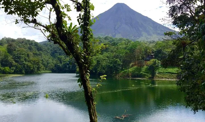 Entrance fee to Arenal Volcano Ecological Park