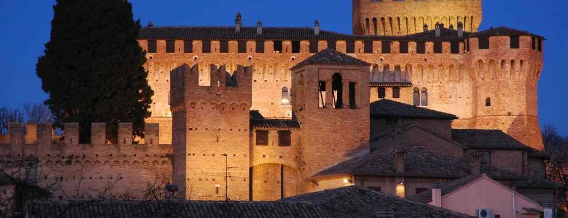 Walking tour of Gradara with entrance tickets to the fortress