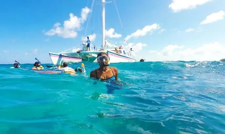 All Inclusive Sailing and Snorkeling Half Day Trip in Bahamas