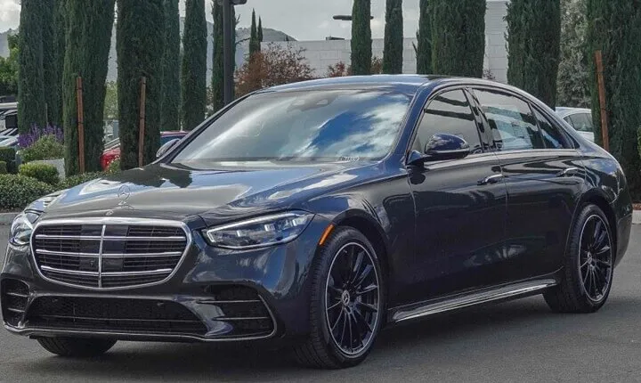 Arrival Private Transfer: Milan MXP Airport to Milan City by Luxury Car