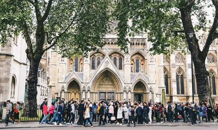 Private Tour : Buckingham Palace & Big Ben (& Abbey entry)