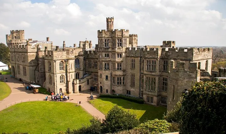 Warwick Castle, Oxford, Stratford-upon-Avon & Cotswolds Day trip