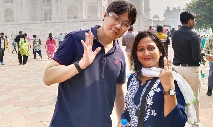 Agra: Taj Mahal and Mausoleum Tour with guide