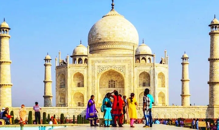 Full Day Taj Mahal & Agra Tour from Delhi by Express Train