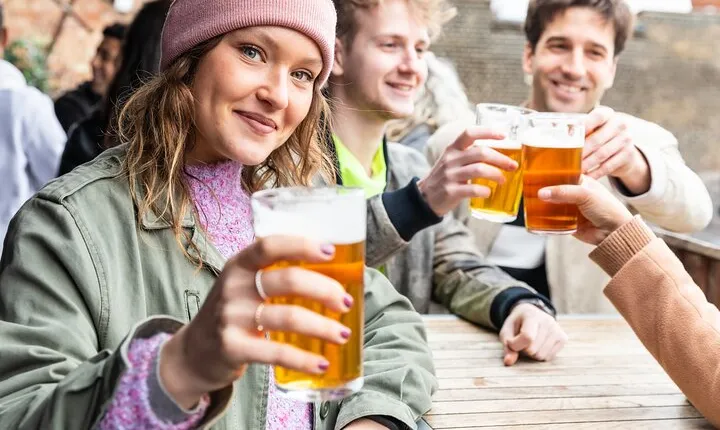 London Food & Drinks Private Tour - British Taverns & Pubs