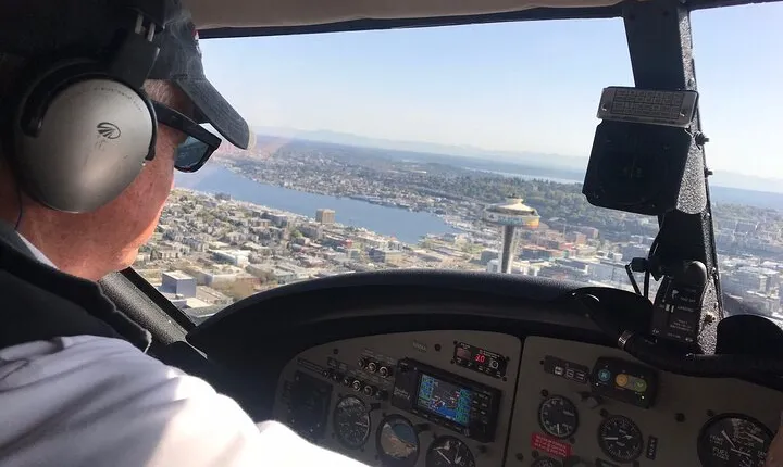 Seattle to Vancouver Scenic Seaplane Flight: One Way