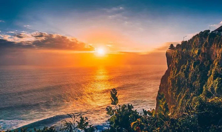 South Bali Fullday Tour with Jimbaran BBQ Seafood Dinner