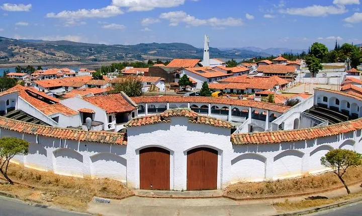 Private tour to Guatavita Lagoon and the legend of El Dorado