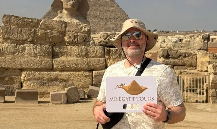 comfort Day tour to Giza pyramids & sphinx, saqqara and Memphis