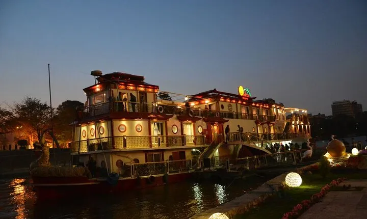 Cairo Nile Dinner Cruise with Hotel Private Transfer