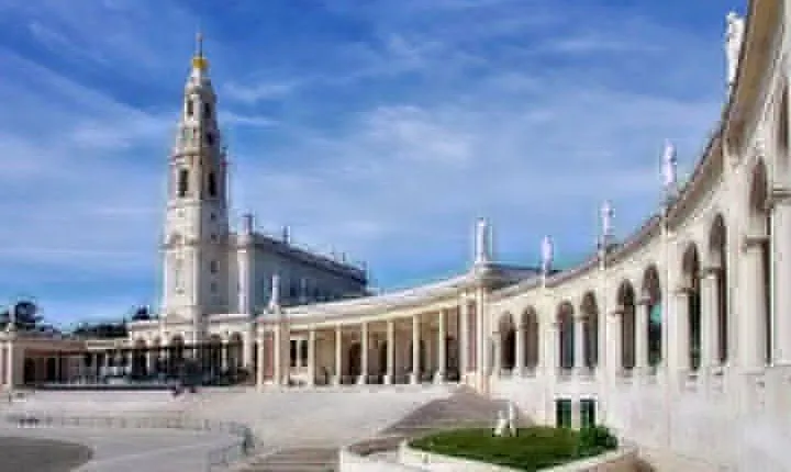 Fátima & the West coast of Portugal - Private Van Tour