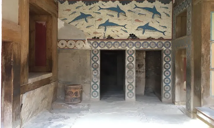 Knossos palace & the Archaeological museum of Heraklion (with Transfer)