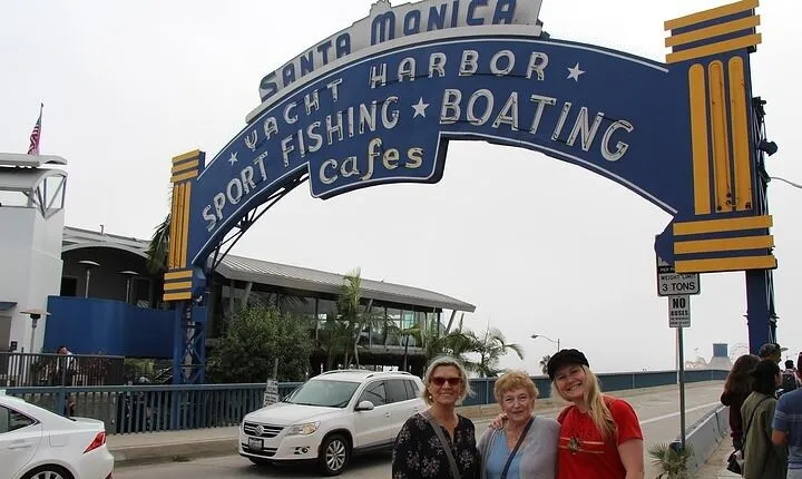 4, 5, or 6-Hour Los Angeles Sightseeing Tour by SUV