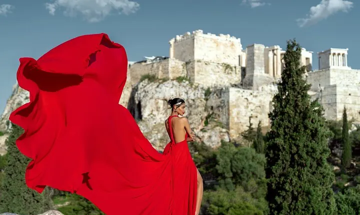 Athens: Flying Dress Photoshoot "Happy Birthday Package"
