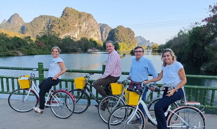 1-day Guilin classical LiRiver tour & Cycling in rural villege.
