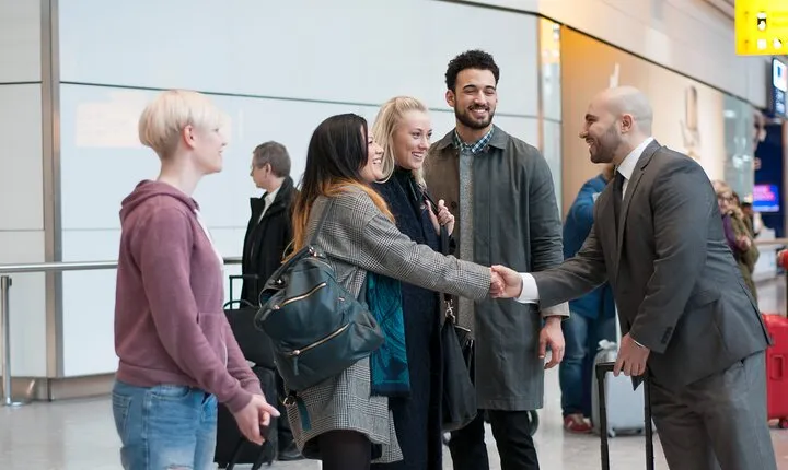 Private London Arrival Transfer - Airport to Hotel / Accommodation