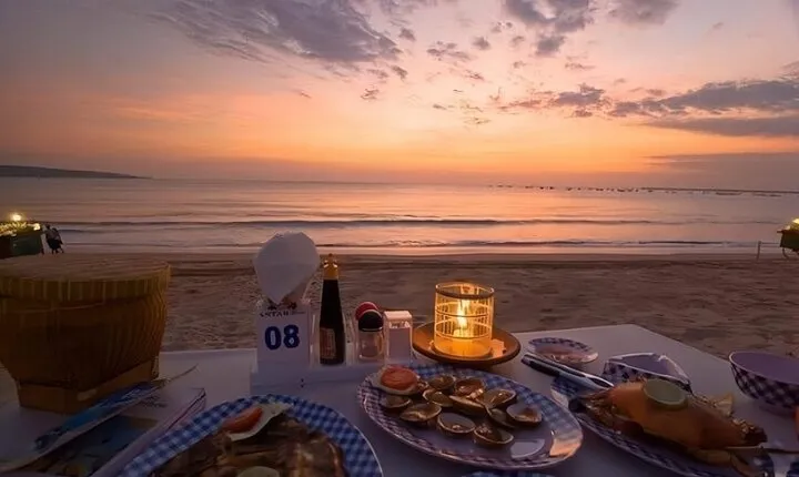 Romantic Seafood Dinner at Jimbaran Beach Bali include Sunset