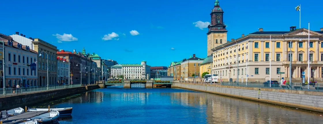 Two-hour guided kayak tour in Gothenburg