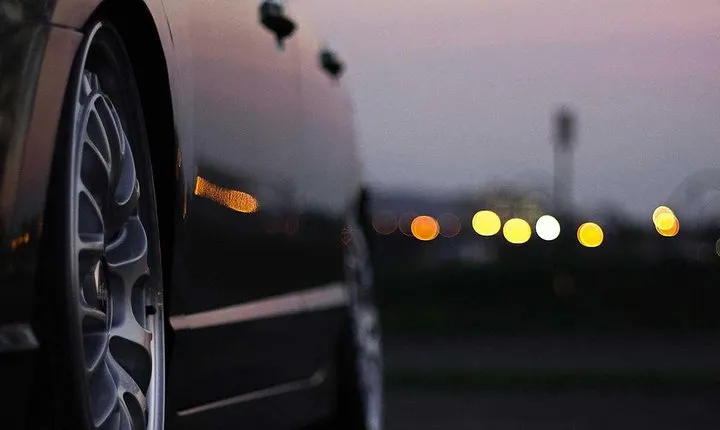 Full day luxury car with driver at disposal in Rome