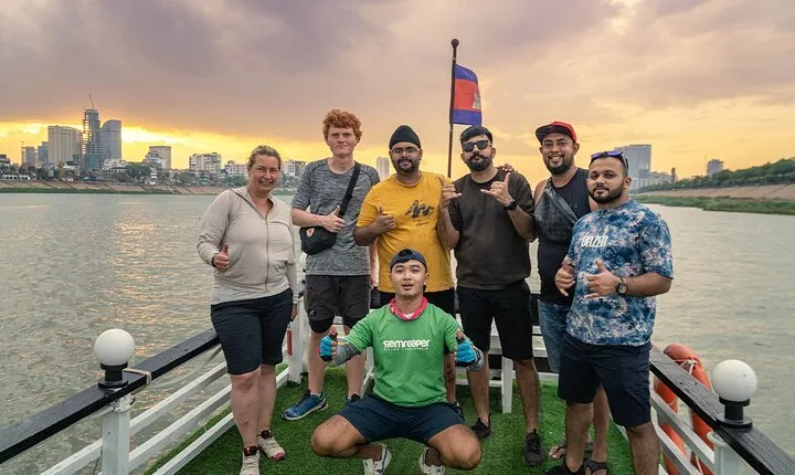 Phnom Penh Bike & Boat Sunset Tour