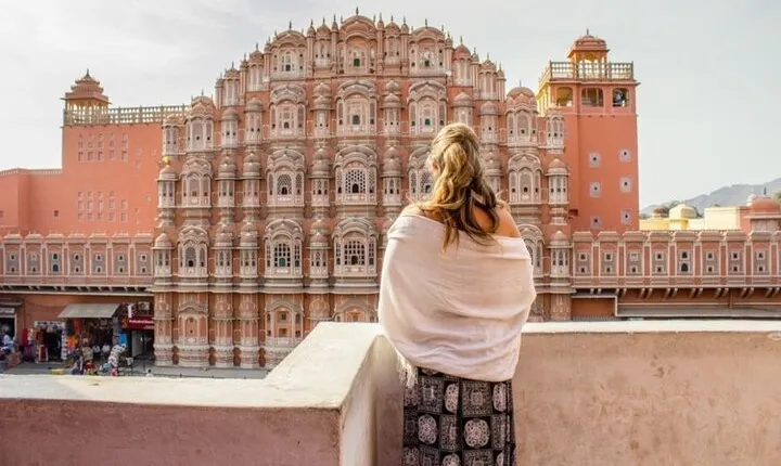 Private Jaipur (Pink City) Overnight Tour from Delhi