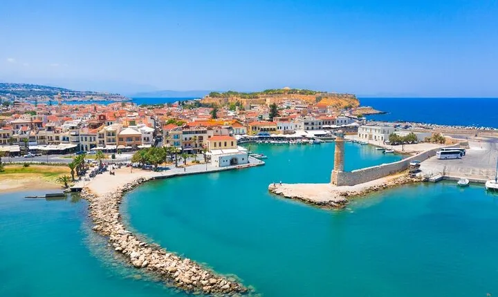 15 Day Private Tour in Paros, Naxos, Mykonos, Santorini and Crete