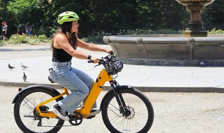 NYC: Central Park and Lower Manhattan Electric Bike Rentals