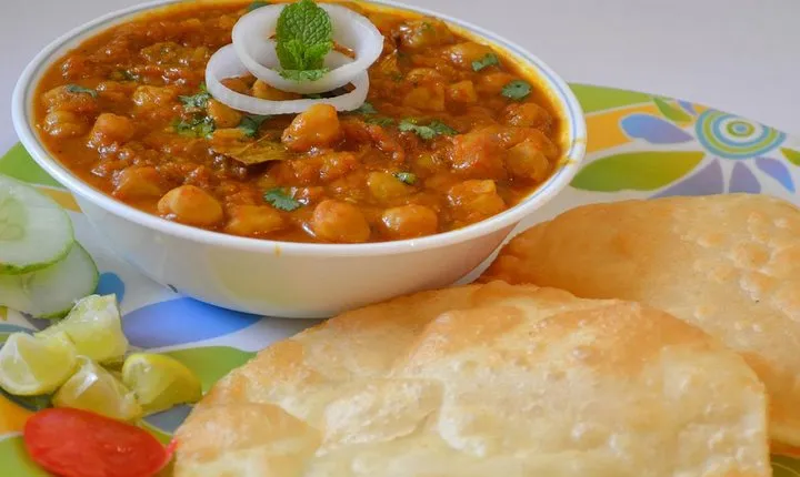 Food Walk Tour Pushkar (2 hours guided food tasting walk)