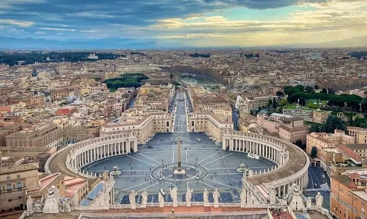 Guided Tour of St. Peter’s Basilica with Dome Climb Option