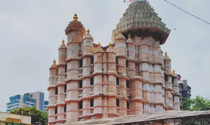 Private Temple Tour and Mumbai Sightseeing Tour including AC vehicle
