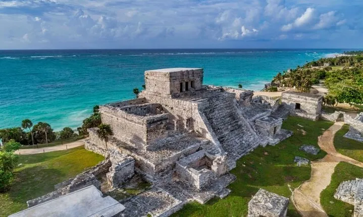 Private Half-Day Tulum Mayan Ruins with Skip-the-line