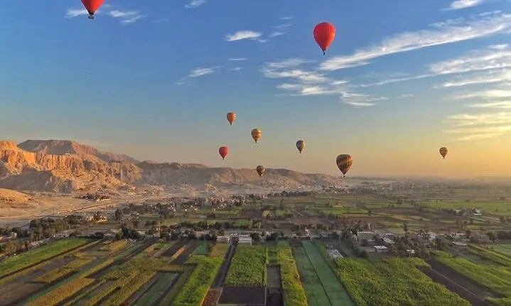 Hot Air Balloon & Felucca sailling boat in Luxor
