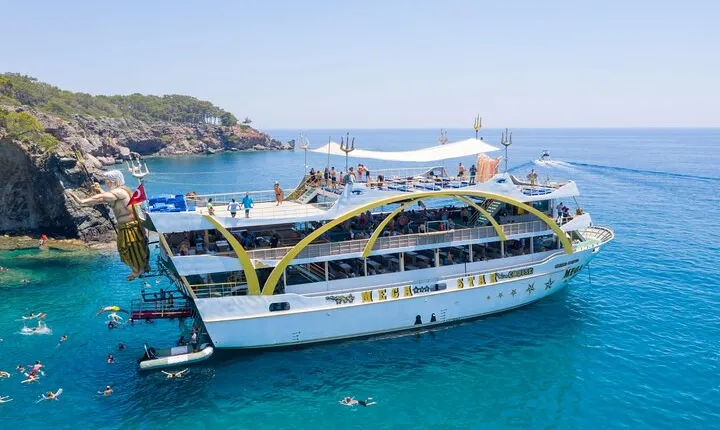 Full-day Boat Tour from Antalya with Lunch and Foam Party