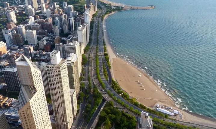 Chicago's Gold Coast Hidden History: A Self-Guided Audio Walk
