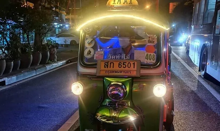 Luang Prabang Evening Food Tour by Tuk-Tuk 