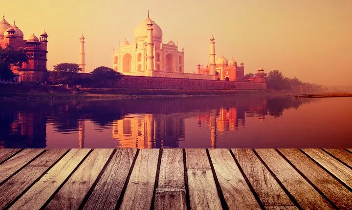 Taj Mahal Sunrise Tour from Delhi by Car (All Included)