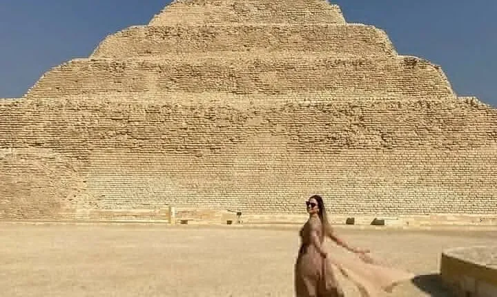 Private Day Tour Giza Pyramids and Memphis and Saqqara 