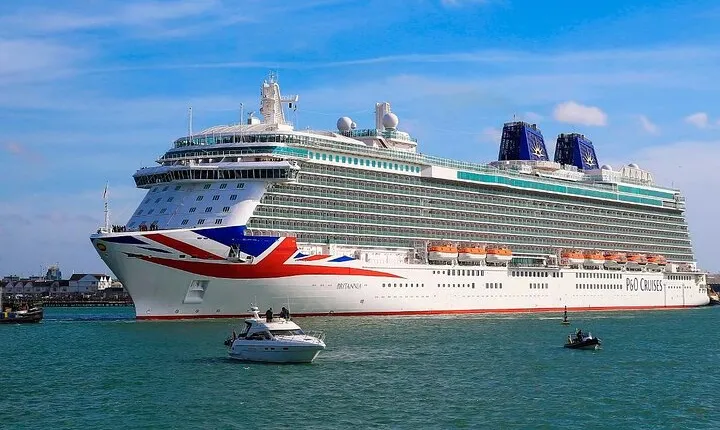 Central London Heathrow to Southampton Port Private Transfer